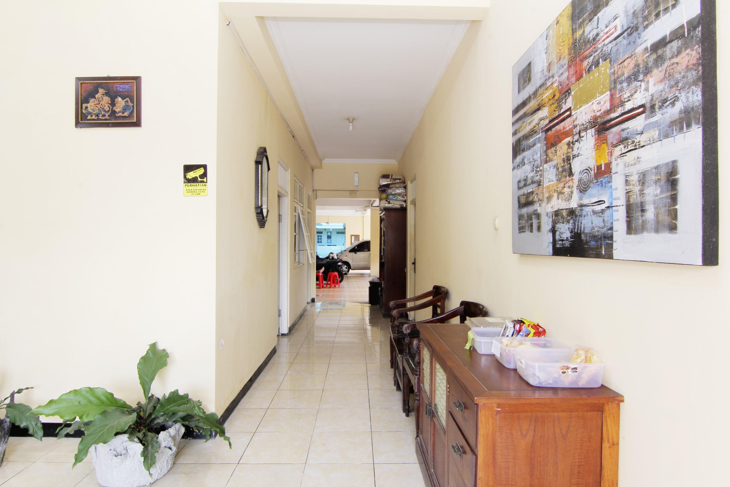 Jj House Gejayan Hotel Kejayan Exterior photo